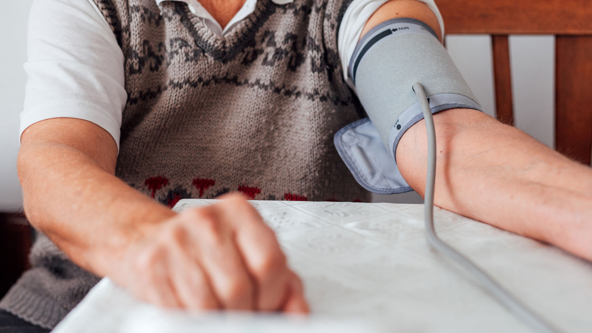 Measuring blood pressure