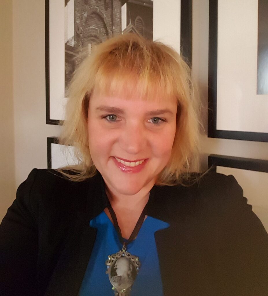 Photo of Tracey  Mackinnon