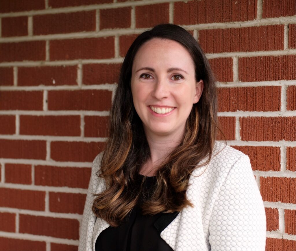 Photo of Stephanie Lapinsky