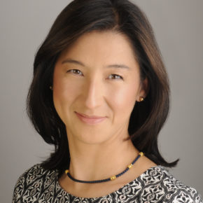 Photo of Andrea Evans